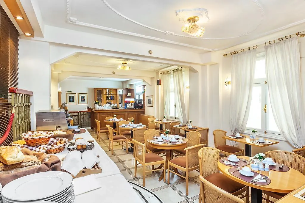 Minerva Premier Hotel Thessaloniki 4*,